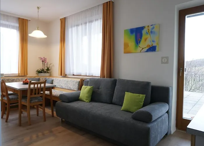 Vorstadt-appartement Haus Monika Apartman *
